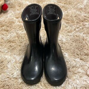 Bogs waterproof youth boots.